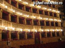 [P28] Sala teatrului San Carlo » foto by Michi
 - 
<span class="allrVoted glyphicon glyphicon-heart hidden" id="av483728"></span>
<a class="m-l-10 hidden" id="sv483728" onclick="voting_Foto_DelVot(,483728,5128)" role="button">șterge vot <span class="glyphicon glyphicon-remove"></span></a>
<a id="v9483728" class=" c-red"  onclick="voting_Foto_SetVot(483728)" role="button"><span class="glyphicon glyphicon-heart-empty"></span> <b>LIKE</b> = Votează poza</a> <img class="hidden"  id="f483728W9" src="/imagini/loader.gif" border="0" /><span class="AjErrMes hidden" id="e483728ErM"></span>