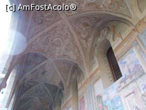 [P06] Complexul Monumental Santa Chiara, Napoli. Frescele din curtea interioară și tavanul în cheie de boltă a logiilor. » foto by mihaelavoicu
 - 
<span class="allrVoted glyphicon glyphicon-heart hidden" id="av1193657"></span>
<a class="m-l-10 hidden" id="sv1193657" onclick="voting_Foto_DelVot(,1193657,5128)" role="button">șterge vot <span class="glyphicon glyphicon-remove"></span></a>
<a id="v91193657" class=" c-red"  onclick="voting_Foto_SetVot(1193657)" role="button"><span class="glyphicon glyphicon-heart-empty"></span> <b>LIKE</b> = Votează poza</a> <img class="hidden"  id="f1193657W9" src="/imagini/loader.gif" border="0" /><span class="AjErrMes hidden" id="e1193657ErM"></span>