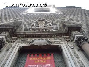 [P05] Piazza del Gesu Nuovo, Napoli. Obeliscul Sfintei Fecioare. Fațada Bisericii Gesu Nuovo. » foto by mihaelavoicu
 - 
<span class="allrVoted glyphicon glyphicon-heart hidden" id="av1196730"></span>
<a class="m-l-10 hidden" id="sv1196730" onclick="voting_Foto_DelVot(,1196730,5128)" role="button">șterge vot <span class="glyphicon glyphicon-remove"></span></a>
<a id="v91196730" class=" c-red"  onclick="voting_Foto_SetVot(1196730)" role="button"><span class="glyphicon glyphicon-heart-empty"></span> <b>LIKE</b> = Votează poza</a> <img class="hidden"  id="f1196730W9" src="/imagini/loader.gif" border="0" /><span class="AjErrMes hidden" id="e1196730ErM"></span>