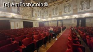 [P10] <strong>Teatrul de curte</strong>, inaugurat cu ocazia nuntii Mariei Carolina a Austriei cu Ferdinand al IV-lea de Bourbon. » foto by geani anto
 - 
<span class="allrVoted glyphicon glyphicon-heart hidden" id="av1408023"></span>
<a class="m-l-10 hidden" id="sv1408023" onclick="voting_Foto_DelVot(,1408023,5128)" role="button">șterge vot <span class="glyphicon glyphicon-remove"></span></a>
<a id="v91408023" class=" c-red"  onclick="voting_Foto_SetVot(1408023)" role="button"><span class="glyphicon glyphicon-heart-empty"></span> <b>LIKE</b> = Votează poza</a> <img class="hidden"  id="f1408023W9" src="/imagini/loader.gif" border="0" /><span class="AjErrMes hidden" id="e1408023ErM"></span>