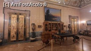 [P31] <strong>Studioul Regelui</strong> pastreaza mobilier important realizat la Paris pentru palatul Quirinale, dar apoi trecut la Gioacchino Murat. » foto by geani anto
 - 
<span class="allrVoted glyphicon glyphicon-heart hidden" id="av1408044"></span>
<a class="m-l-10 hidden" id="sv1408044" onclick="voting_Foto_DelVot(,1408044,5128)" role="button">șterge vot <span class="glyphicon glyphicon-remove"></span></a>
<a id="v91408044" class=" c-red"  onclick="voting_Foto_SetVot(1408044)" role="button"><span class="glyphicon glyphicon-heart-empty"></span> <b>LIKE</b> = Votează poza</a> <img class="hidden"  id="f1408044W9" src="/imagini/loader.gif" border="0" /><span class="AjErrMes hidden" id="e1408044ErM"></span>