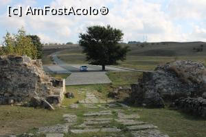 [P03] Adamclisi, Cetatea Tropaeum Traiani, Parcarea chioșcul de bilete închis, nici turiști nu erau, doar mașina noastră... » foto by mprofeanu
 - 
<span class="allrVoted glyphicon glyphicon-heart hidden" id="av1218538"></span>
<a class="m-l-10 hidden" id="sv1218538" onclick="voting_Foto_DelVot(,1218538,5136)" role="button">șterge vot <span class="glyphicon glyphicon-remove"></span></a>
<a id="v91218538" class=" c-red"  onclick="voting_Foto_SetVot(1218538)" role="button"><span class="glyphicon glyphicon-heart-empty"></span> <b>LIKE</b> = Votează poza</a> <img class="hidden"  id="f1218538W9" src="/imagini/loader.gif" border="0" /><span class="AjErrMes hidden" id="e1218538ErM"></span>
