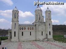 [P12] Biserica cea noua privita din lateral. » foto by pepsi70ro
 - 
<span class="allrVoted glyphicon glyphicon-heart hidden" id="av55354"></span>
<a class="m-l-10 hidden" id="sv55354" onclick="voting_Foto_DelVot(,55354,5136)" role="button">șterge vot <span class="glyphicon glyphicon-remove"></span></a>
<a id="v955354" class=" c-red"  onclick="voting_Foto_SetVot(55354)" role="button"><span class="glyphicon glyphicon-heart-empty"></span> <b>LIKE</b> = Votează poza</a> <img class="hidden"  id="f55354W9" src="/imagini/loader.gif" border="0" /><span class="AjErrMes hidden" id="e55354ErM"></span>