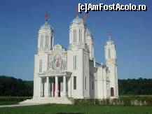 [P14] Biserica cea noua - poza luata de pe net. » foto by pepsi70ro
 - 
<span class="allrVoted glyphicon glyphicon-heart hidden" id="av55356"></span>
<a class="m-l-10 hidden" id="sv55356" onclick="voting_Foto_DelVot(,55356,5136)" role="button">șterge vot <span class="glyphicon glyphicon-remove"></span></a>
<a id="v955356" class=" c-red"  onclick="voting_Foto_SetVot(55356)" role="button"><span class="glyphicon glyphicon-heart-empty"></span> <b>LIKE</b> = Votează poza</a> <img class="hidden"  id="f55356W9" src="/imagini/loader.gif" border="0" /><span class="AjErrMes hidden" id="e55356ErM"></span>