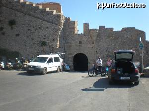 [P36] Monemvasia-o singura intrare » foto by dana2104
 - 
<span class="allrVoted glyphicon glyphicon-heart hidden" id="av557282"></span>
<a class="m-l-10 hidden" id="sv557282" onclick="voting_Foto_DelVot(,557282,5137)" role="button">șterge vot <span class="glyphicon glyphicon-remove"></span></a>
<a id="v9557282" class=" c-red"  onclick="voting_Foto_SetVot(557282)" role="button"><span class="glyphicon glyphicon-heart-empty"></span> <b>LIKE</b> = Votează poza</a> <img class="hidden"  id="f557282W9" src="/imagini/loader.gif" border="0" /><span class="AjErrMes hidden" id="e557282ErM"></span>