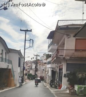 [P38] Prin orășelul Koroni » foto by Carmen Ion
 - 
<span class="allrVoted glyphicon glyphicon-heart hidden" id="av1265693"></span>
<a class="m-l-10 hidden" id="sv1265693" onclick="voting_Foto_DelVot(,1265693,5137)" role="button">șterge vot <span class="glyphicon glyphicon-remove"></span></a>
<a id="v91265693" class=" c-red"  onclick="voting_Foto_SetVot(1265693)" role="button"><span class="glyphicon glyphicon-heart-empty"></span> <b>LIKE</b> = Votează poza</a> <img class="hidden"  id="f1265693W9" src="/imagini/loader.gif" border="0" /><span class="AjErrMes hidden" id="e1265693ErM"></span>