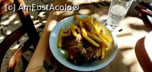 [P32] Taverna din Elliniko: mielul la cuptor cu cartofi prăjiți » foto by Carmen Ion
 - 
<span class="allrVoted glyphicon glyphicon-heart hidden" id="av1267571"></span>
<a class="m-l-10 hidden" id="sv1267571" onclick="voting_Foto_DelVot(,1267571,5137)" role="button">șterge vot <span class="glyphicon glyphicon-remove"></span></a>
<a id="v91267571" class=" c-red"  onclick="voting_Foto_SetVot(1267571)" role="button"><span class="glyphicon glyphicon-heart-empty"></span> <b>LIKE</b> = Votează poza</a> <img class="hidden"  id="f1267571W9" src="/imagini/loader.gif" border="0" /><span class="AjErrMes hidden" id="e1267571ErM"></span>