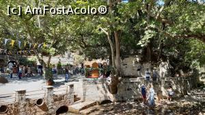 [P06] Esplanada și biserica » foto by Carmen Ion
 - 
<span class="allrVoted glyphicon glyphicon-heart hidden" id="av1269436"></span>
<a class="m-l-10 hidden" id="sv1269436" onclick="voting_Foto_DelVot(,1269436,5137)" role="button">șterge vot <span class="glyphicon glyphicon-remove"></span></a>
<a id="v91269436" class=" c-red"  onclick="voting_Foto_SetVot(1269436)" role="button"><span class="glyphicon glyphicon-heart-empty"></span> <b>LIKE</b> = Votează poza</a> <img class="hidden"  id="f1269436W9" src="/imagini/loader.gif" border="0" /><span class="AjErrMes hidden" id="e1269436ErM"></span>