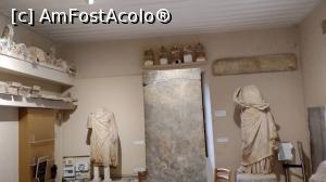 [P22] Copii ale unor statuete si o inscriptie din Templul lui Asclepios. » foto by ovidiuyepi
 - 
<span class="allrVoted glyphicon glyphicon-heart hidden" id="av1293445"></span>
<a class="m-l-10 hidden" id="sv1293445" onclick="voting_Foto_DelVot(,1293445,5137)" role="button">șterge vot <span class="glyphicon glyphicon-remove"></span></a>
<a id="v91293445" class=" c-red"  onclick="voting_Foto_SetVot(1293445)" role="button"><span class="glyphicon glyphicon-heart-empty"></span> <b>LIKE</b> = Votează poza</a> <img class="hidden"  id="f1293445W9" src="/imagini/loader.gif" border="0" /><span class="AjErrMes hidden" id="e1293445ErM"></span>