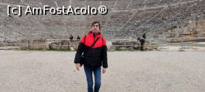 [P05] Subsemnatul la Teatrul Antic Epidaurus - amfostacolo. » foto by ovidiuyepi
 - 
<span class="allrVoted glyphicon glyphicon-heart hidden" id="av1293428"></span>
<a class="m-l-10 hidden" id="sv1293428" onclick="voting_Foto_DelVot(,1293428,5137)" role="button">șterge vot <span class="glyphicon glyphicon-remove"></span></a>
<a id="v91293428" class=" c-red"  onclick="voting_Foto_SetVot(1293428)" role="button"><span class="glyphicon glyphicon-heart-empty"></span> <b>LIKE</b> = Votează poza</a> <img class="hidden"  id="f1293428W9" src="/imagini/loader.gif" border="0" /><span class="AjErrMes hidden" id="e1293428ErM"></span>