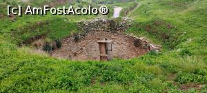 [P12] Cetatea Micene. Mormantul luui Aegisthos (Egistus), fratele vitreg al lui Agamemnon si ucigasul acestuia (in complicitate cu regina Clitemnestra). » foto by ovidiuyepi
 - 
<span class="allrVoted glyphicon glyphicon-heart hidden" id="av1297910"></span>
<a class="m-l-10 hidden" id="sv1297910" onclick="voting_Foto_DelVot(,1297910,5137)" role="button">șterge vot <span class="glyphicon glyphicon-remove"></span></a>
<a id="v91297910" class=" c-red"  onclick="voting_Foto_SetVot(1297910)" role="button"><span class="glyphicon glyphicon-heart-empty"></span> <b>LIKE</b> = Votează poza</a> <img class="hidden"  id="f1297910W9" src="/imagini/loader.gif" border="0" /><span class="AjErrMes hidden" id="e1297910ErM"></span>