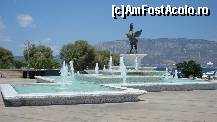 [P06] Fantana arteziana - poza facuta mai de aproape » foto by Ellada_sagapo
 - 
<span class="allrVoted glyphicon glyphicon-heart hidden" id="av178086"></span>
<a class="m-l-10 hidden" id="sv178086" onclick="voting_Foto_DelVot(,178086,5137)" role="button">șterge vot <span class="glyphicon glyphicon-remove"></span></a>
<a id="v9178086" class=" c-red"  onclick="voting_Foto_SetVot(178086)" role="button"><span class="glyphicon glyphicon-heart-empty"></span> <b>LIKE</b> = Votează poza</a> <img class="hidden"  id="f178086W9" src="/imagini/loader.gif" border="0" /><span class="AjErrMes hidden" id="e178086ErM"></span>