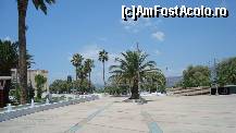 [P07] La plimbare prin centrul Corintului - in spate de afla strada cu cafenelele si magazinele » foto by Ellada_sagapo
 - 
<span class="allrVoted glyphicon glyphicon-heart hidden" id="av178087"></span>
<a class="m-l-10 hidden" id="sv178087" onclick="voting_Foto_DelVot(,178087,5137)" role="button">șterge vot <span class="glyphicon glyphicon-remove"></span></a>
<a id="v9178087" class=" c-red"  onclick="voting_Foto_SetVot(178087)" role="button"><span class="glyphicon glyphicon-heart-empty"></span> <b>LIKE</b> = Votează poza</a> <img class="hidden"  id="f178087W9" src="/imagini/loader.gif" border="0" /><span class="AjErrMes hidden" id="e178087ErM"></span>