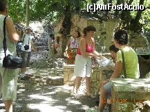 [P03] Grupul nostru, odihnindu-se la intrarea in bisericuta. Suntem si obositi de 'curba la dreapta, curba la stanga' dar si nedumeriti de ceea ce vedem. » foto by florinbad
 - 
<span class="allrVoted glyphicon glyphicon-heart hidden" id="av189579"></span>
<a class="m-l-10 hidden" id="sv189579" onclick="voting_Foto_DelVot(,189579,5137)" role="button">șterge vot <span class="glyphicon glyphicon-remove"></span></a>
<a id="v9189579" class=" c-red"  onclick="voting_Foto_SetVot(189579)" role="button"><span class="glyphicon glyphicon-heart-empty"></span> <b>LIKE</b> = Votează poza</a> <img class="hidden"  id="f189579W9" src="/imagini/loader.gif" border="0" /><span class="AjErrMes hidden" id="e189579ErM"></span>