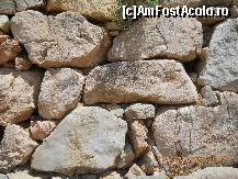[P07] Observati 'cimentul' care exista dar lipseste cu desavarsire. Desi pietrele sunt puse cam aiurea, exista totusi o armonie intre ele iar zidurile sunt netede ca-n palma. » foto by florinbad
 - 
<span class="allrVoted glyphicon glyphicon-heart hidden" id="av189870"></span>
<a class="m-l-10 hidden" id="sv189870" onclick="voting_Foto_DelVot(,189870,5137)" role="button">șterge vot <span class="glyphicon glyphicon-remove"></span></a>
<a id="v9189870" class=" c-red"  onclick="voting_Foto_SetVot(189870)" role="button"><span class="glyphicon glyphicon-heart-empty"></span> <b>LIKE</b> = Votează poza</a> <img class="hidden"  id="f189870W9" src="/imagini/loader.gif" border="0" /><span class="AjErrMes hidden" id="e189870ErM"></span>