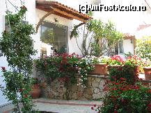 [P16] Iesirea din receptie in curtea interioara a hotelelui » foto by andi13
 - 
<span class="allrVoted glyphicon glyphicon-heart hidden" id="av95681"></span>
<a class="m-l-10 hidden" id="sv95681" onclick="voting_Foto_DelVot(,95681,5144)" role="button">șterge vot <span class="glyphicon glyphicon-remove"></span></a>
<a id="v995681" class=" c-red"  onclick="voting_Foto_SetVot(95681)" role="button"><span class="glyphicon glyphicon-heart-empty"></span> <b>LIKE</b> = Votează poza</a> <img class="hidden"  id="f95681W9" src="/imagini/loader.gif" border="0" /><span class="AjErrMes hidden" id="e95681ErM"></span>