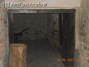 [P10] intrarea în pivnița de alimente » foto by zlatna
 - 
<span class="allrVoted glyphicon glyphicon-heart hidden" id="av877385"></span>
<a class="m-l-10 hidden" id="sv877385" onclick="voting_Foto_DelVot(,877385,5151)" role="button">șterge vot <span class="glyphicon glyphicon-remove"></span></a>
<a id="v9877385" class=" c-red"  onclick="voting_Foto_SetVot(877385)" role="button"><span class="glyphicon glyphicon-heart-empty"></span> <b>LIKE</b> = Votează poza</a> <img class="hidden"  id="f877385W9" src="/imagini/loader.gif" border="0" /><span class="AjErrMes hidden" id="e877385ErM"></span>