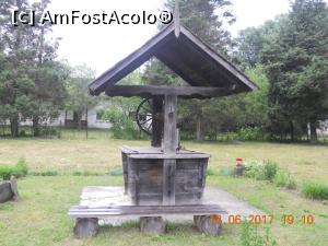 [P15] fântâna din mijlocul curții » foto by zlatna
 - 
<span class="allrVoted glyphicon glyphicon-heart hidden" id="av877390"></span>
<a class="m-l-10 hidden" id="sv877390" onclick="voting_Foto_DelVot(,877390,5151)" role="button">șterge vot <span class="glyphicon glyphicon-remove"></span></a>
<a id="v9877390" class=" c-red"  onclick="voting_Foto_SetVot(877390)" role="button"><span class="glyphicon glyphicon-heart-empty"></span> <b>LIKE</b> = Votează poza</a> <img class="hidden"  id="f877390W9" src="/imagini/loader.gif" border="0" /><span class="AjErrMes hidden" id="e877390ErM"></span>
