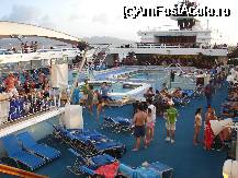 [P18] Seara din nou animatie pe punte , in plan indepartat Bar Las Brisas . » foto by must-see*
 - 
<span class="allrVoted glyphicon glyphicon-heart hidden" id="av56194"></span>
<a class="m-l-10 hidden" id="sv56194" onclick="voting_Foto_DelVot(,56194,5153)" role="button">șterge vot <span class="glyphicon glyphicon-remove"></span></a>
<a id="v956194" class=" c-red"  onclick="voting_Foto_SetVot(56194)" role="button"><span class="glyphicon glyphicon-heart-empty"></span> <b>LIKE</b> = Votează poza</a> <img class="hidden"  id="f56194W9" src="/imagini/loader.gif" border="0" /><span class="AjErrMes hidden" id="e56194ErM"></span>