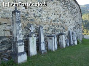 [P34] Mănăstirea Studenica - simbol al ortodoxiei sârbe. Vechi monumente funerare.  » foto by iulianic
 - 
<span class="allrVoted glyphicon glyphicon-heart hidden" id="av1138547"></span>
<a class="m-l-10 hidden" id="sv1138547" onclick="voting_Foto_DelVot(,1138547,5155)" role="button">șterge vot <span class="glyphicon glyphicon-remove"></span></a>
<a id="v91138547" class=" c-red"  onclick="voting_Foto_SetVot(1138547)" role="button"><span class="glyphicon glyphicon-heart-empty"></span> <b>LIKE</b> = Votează poza</a> <img class="hidden"  id="f1138547W9" src="/imagini/loader.gif" border="0" /><span class="AjErrMes hidden" id="e1138547ErM"></span>