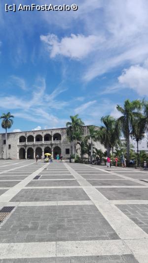 [P30] Plaza España este o piata foarte mare si deschisa la marginea Zonei Colonial, langa Rio Ozama. Tot aici se afla Alcazar de Colón, fosta resedinta a lui Cristofor Columb.  » foto by balasa violeta
 - 
<span class="allrVoted glyphicon glyphicon-heart hidden" id="av1038973"></span>
<a class="m-l-10 hidden" id="sv1038973" onclick="voting_Foto_DelVot(,1038973,5161)" role="button">șterge vot <span class="glyphicon glyphicon-remove"></span></a>
<a id="v91038973" class=" c-red"  onclick="voting_Foto_SetVot(1038973)" role="button"><span class="glyphicon glyphicon-heart-empty"></span> <b>LIKE</b> = Votează poza</a> <img class="hidden"  id="f1038973W9" src="/imagini/loader.gif" border="0" /><span class="AjErrMes hidden" id="e1038973ErM"></span>