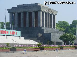 [P10] Mausoleul 'Unchiului Huo'
Huo Shi Minh este şi astăzi foarte respectat - cel puţin la Hanoi » foto by gigiiuti
 - 
<span class="allrVoted glyphicon glyphicon-heart hidden" id="av361654"></span>
<a class="m-l-10 hidden" id="sv361654" onclick="voting_Foto_DelVot(,361654,5166)" role="button">șterge vot <span class="glyphicon glyphicon-remove"></span></a>
<a id="v9361654" class=" c-red"  onclick="voting_Foto_SetVot(361654)" role="button"><span class="glyphicon glyphicon-heart-empty"></span> <b>LIKE</b> = Votează poza</a> <img class="hidden"  id="f361654W9" src="/imagini/loader.gif" border="0" /><span class="AjErrMes hidden" id="e361654ErM"></span>
