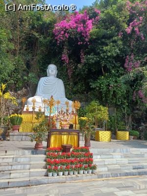 [P06] Da Nang - Marble Mountain , una dintre zecile statui ale lui Buddha » foto by Pușcașu Marin
 - 
<span class="allrVoted glyphicon glyphicon-heart hidden" id="av1421621"></span>
<a class="m-l-10 hidden" id="sv1421621" onclick="voting_Foto_DelVot(,1421621,5166)" role="button">șterge vot <span class="glyphicon glyphicon-remove"></span></a>
<a id="v91421621" class=" c-red"  onclick="voting_Foto_SetVot(1421621)" role="button"><span class="glyphicon glyphicon-heart-empty"></span> <b>LIKE</b> = Votează poza</a> <img class="hidden"  id="f1421621W9" src="/imagini/loader.gif" border="0" /><span class="AjErrMes hidden" id="e1421621ErM"></span>