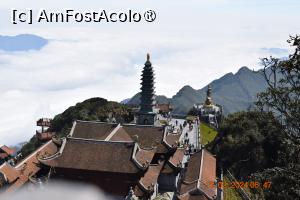 [P28] A doua Pagodă și alt Templu budist » foto by Pușcașu Marin
 - 
<span class="allrVoted glyphicon glyphicon-heart hidden" id="av1423915"></span>
<a class="m-l-10 hidden" id="sv1423915" onclick="voting_Foto_DelVot(,1423915,5166)" role="button">șterge vot <span class="glyphicon glyphicon-remove"></span></a>
<a id="v91423915" class=" c-red"  onclick="voting_Foto_SetVot(1423915)" role="button"><span class="glyphicon glyphicon-heart-empty"></span> <b>LIKE</b> = Votează poza</a> <img class="hidden"  id="f1423915W9" src="/imagini/loader.gif" border="0" /><span class="AjErrMes hidden" id="e1423915ErM"></span>