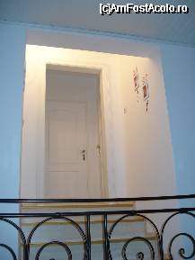 [P13] Intrarea in camera - Pensiunea valery II » foto by lucianaalex
 - 
<span class="allrVoted glyphicon glyphicon-heart hidden" id="av56919"></span>
<a class="m-l-10 hidden" id="sv56919" onclick="voting_Foto_DelVot(,56919,5174)" role="button">șterge vot <span class="glyphicon glyphicon-remove"></span></a>
<a id="v956919" class=" c-red"  onclick="voting_Foto_SetVot(56919)" role="button"><span class="glyphicon glyphicon-heart-empty"></span> <b>LIKE</b> = Votează poza</a> <img class="hidden"  id="f56919W9" src="/imagini/loader.gif" border="0" /><span class="AjErrMes hidden" id="e56919ErM"></span>