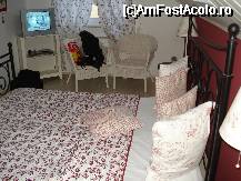 [P04] Cealalta fereastra cu vedere spre intrarea in pensiune » foto by lucianaalex
 - 
<span class="allrVoted glyphicon glyphicon-heart hidden" id="av56908"></span>
<a class="m-l-10 hidden" id="sv56908" onclick="voting_Foto_DelVot(,56908,5174)" role="button">șterge vot <span class="glyphicon glyphicon-remove"></span></a>
<a id="v956908" class=" c-red"  onclick="voting_Foto_SetVot(56908)" role="button"><span class="glyphicon glyphicon-heart-empty"></span> <b>LIKE</b> = Votează poza</a> <img class="hidden"  id="f56908W9" src="/imagini/loader.gif" border="0" /><span class="AjErrMes hidden" id="e56908ErM"></span>