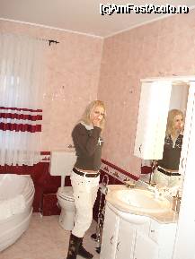 [P07] Verificam produsele din baie :-) » foto by lucianaalex
 - 
<span class="allrVoted glyphicon glyphicon-heart hidden" id="av56911"></span>
<a class="m-l-10 hidden" id="sv56911" onclick="voting_Foto_DelVot(,56911,5174)" role="button">șterge vot <span class="glyphicon glyphicon-remove"></span></a>
<a id="v956911" class=" c-red"  onclick="voting_Foto_SetVot(56911)" role="button"><span class="glyphicon glyphicon-heart-empty"></span> <b>LIKE</b> = Votează poza</a> <img class="hidden"  id="f56911W9" src="/imagini/loader.gif" border="0" /><span class="AjErrMes hidden" id="e56911ErM"></span>