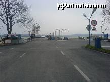 [P04] Coborirea de pe feryboat la Tihany. » foto by Nicu
 - 
<span class="allrVoted glyphicon glyphicon-heart hidden" id="av57118"></span>
<a class="m-l-10 hidden" id="sv57118" onclick="voting_Foto_DelVot(,57118,5181)" role="button">șterge vot <span class="glyphicon glyphicon-remove"></span></a>
<a id="v957118" class=" c-red"  onclick="voting_Foto_SetVot(57118)" role="button"><span class="glyphicon glyphicon-heart-empty"></span> <b>LIKE</b> = Votează poza</a> <img class="hidden"  id="f57118W9" src="/imagini/loader.gif" border="0" /><span class="AjErrMes hidden" id="e57118ErM"></span>