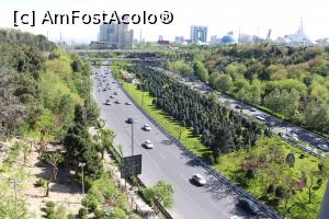 [P50] Teheran, Autostrada văzută de pe Podul Tabiat, nu începuse aglomerația, era puțin după ora 16...  » foto by mprofeanu
 - 
<span class="allrVoted glyphicon glyphicon-heart hidden" id="av1025301"></span>
<a class="m-l-10 hidden" id="sv1025301" onclick="voting_Foto_DelVot(,1025301,5198)" role="button">șterge vot <span class="glyphicon glyphicon-remove"></span></a>
<a id="v91025301" class=" c-red"  onclick="voting_Foto_SetVot(1025301)" role="button"><span class="glyphicon glyphicon-heart-empty"></span> <b>LIKE</b> = Votează poza</a> <img class="hidden"  id="f1025301W9" src="/imagini/loader.gif" border="0" /><span class="AjErrMes hidden" id="e1025301ErM"></span>