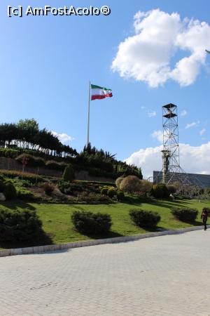 [P61] Teheran, Vedere spre Parcul Teleghani în stânga și Muzeul Sfintei Apărări » foto by mprofeanu
 - 
<span class="allrVoted glyphicon glyphicon-heart hidden" id="av1025312"></span>
<a class="m-l-10 hidden" id="sv1025312" onclick="voting_Foto_DelVot(,1025312,5198)" role="button">șterge vot <span class="glyphicon glyphicon-remove"></span></a>
<a id="v91025312" class=" c-red"  onclick="voting_Foto_SetVot(1025312)" role="button"><span class="glyphicon glyphicon-heart-empty"></span> <b>LIKE</b> = Votează poza</a> <img class="hidden"  id="f1025312W9" src="/imagini/loader.gif" border="0" /><span class="AjErrMes hidden" id="e1025312ErM"></span>