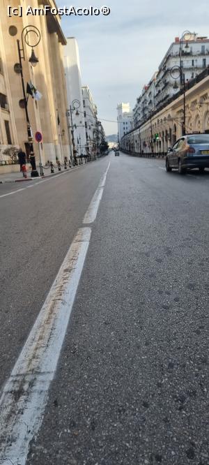 [P04] la pas prin Algiers » foto by robert
 - 
<span class="allrVoted glyphicon glyphicon-heart hidden" id="av1370667"></span>
<a class="m-l-10 hidden" id="sv1370667" onclick="voting_Foto_DelVot(,1370667,5207)" role="button">șterge vot <span class="glyphicon glyphicon-remove"></span></a>
<a id="v91370667" class=" c-red"  onclick="voting_Foto_SetVot(1370667)" role="button"><span class="glyphicon glyphicon-heart-empty"></span> <b>LIKE</b> = Votează poza</a> <img class="hidden"  id="f1370667W9" src="/imagini/loader.gif" border="0" /><span class="AjErrMes hidden" id="e1370667ErM"></span>