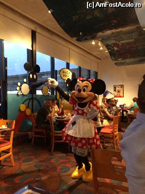 [P23] Minnie la Chef Mickey's restaurant » foto by pisoi_aluna
 - 
<span class="allrVoted glyphicon glyphicon-heart hidden" id="av508365"></span>
<a class="m-l-10 hidden" id="sv508365" onclick="voting_Foto_DelVot(,508365,5211)" role="button">șterge vot <span class="glyphicon glyphicon-remove"></span></a>
<a id="v9508365" class=" c-red"  onclick="voting_Foto_SetVot(508365)" role="button"><span class="glyphicon glyphicon-heart-empty"></span> <b>LIKE</b> = Votează poza</a> <img class="hidden"  id="f508365W9" src="/imagini/loader.gif" border="0" /><span class="AjErrMes hidden" id="e508365ErM"></span>