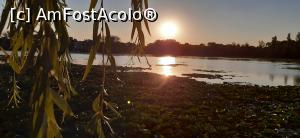 [P16] Apus pe lac » foto by Rofri
 - 
<span class="allrVoted glyphicon glyphicon-heart hidden" id="av1249906"></span>
<a class="m-l-10 hidden" id="sv1249906" onclick="voting_Foto_DelVot(,1249906,5218)" role="button">șterge vot <span class="glyphicon glyphicon-remove"></span></a>
<a id="v91249906" class=" c-red"  onclick="voting_Foto_SetVot(1249906)" role="button"><span class="glyphicon glyphicon-heart-empty"></span> <b>LIKE</b> = Votează poza</a> <img class="hidden"  id="f1249906W9" src="/imagini/loader.gif" border="0" /><span class="AjErrMes hidden" id="e1249906ErM"></span>