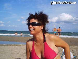 [P21] Gata. Ne-am intors pe plaja la Neptun. Acum mami se bucura ca am cumparat inghetata. » foto by vega06
 - 
<span class="allrVoted glyphicon glyphicon-heart hidden" id="av570231"></span>
<a class="m-l-10 hidden" id="sv570231" onclick="voting_Foto_DelVot(,570231,5218)" role="button">șterge vot <span class="glyphicon glyphicon-remove"></span></a>
<a id="v9570231" class=" c-red"  onclick="voting_Foto_SetVot(570231)" role="button"><span class="glyphicon glyphicon-heart-empty"></span> <b>LIKE</b> = Votează poza</a> <img class="hidden"  id="f570231W9" src="/imagini/loader.gif" border="0" /><span class="AjErrMes hidden" id="e570231ErM"></span>
