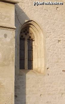 [P18] manastirea Dobrovaț - detaliu fereastra in stil gotic » foto by Nicu Teusdea
 - 
<span class="allrVoted glyphicon glyphicon-heart hidden" id="av495498"></span>
<a class="m-l-10 hidden" id="sv495498" onclick="voting_Foto_DelVot(,495498,5226)" role="button">șterge vot <span class="glyphicon glyphicon-remove"></span></a>
<a id="v9495498" class=" c-red"  onclick="voting_Foto_SetVot(495498)" role="button"><span class="glyphicon glyphicon-heart-empty"></span> <b>LIKE</b> = Votează poza</a> <img class="hidden"  id="f495498W9" src="/imagini/loader.gif" border="0" /><span class="AjErrMes hidden" id="e495498ErM"></span>