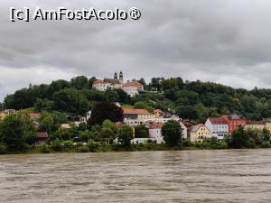 [P04] La pas prin centrul istoric Passau; pe faleza Innului » foto by crismis
 - 
<span class="allrVoted glyphicon glyphicon-heart hidden" id="av1413054"></span>
<a class="m-l-10 hidden" id="sv1413054" onclick="voting_Foto_DelVot(,1413054,5227)" role="button">șterge vot <span class="glyphicon glyphicon-remove"></span></a>
<a id="v91413054" class=" c-red"  onclick="voting_Foto_SetVot(1413054)" role="button"><span class="glyphicon glyphicon-heart-empty"></span> <b>LIKE</b> = Votează poza</a> <img class="hidden"  id="f1413054W9" src="/imagini/loader.gif" border="0" /><span class="AjErrMes hidden" id="e1413054ErM"></span>