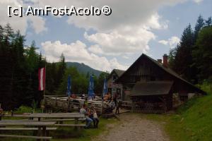 [P16] la cabana, se dau premii: in bauturi si mancare » foto by Maya_C
 - 
<span class="allrVoted glyphicon glyphicon-heart hidden" id="av716038"></span>
<a class="m-l-10 hidden" id="sv716038" onclick="voting_Foto_DelVot(,716038,5228)" role="button">șterge vot <span class="glyphicon glyphicon-remove"></span></a>
<a id="v9716038" class=" c-red"  onclick="voting_Foto_SetVot(716038)" role="button"><span class="glyphicon glyphicon-heart-empty"></span> <b>LIKE</b> = Votează poza</a> <img class="hidden"  id="f716038W9" src="/imagini/loader.gif" border="0" /><span class="AjErrMes hidden" id="e716038ErM"></span>