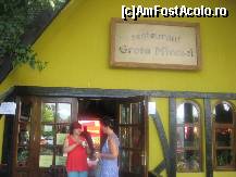 [P04] Intrarea la restaurant » foto by dorgo
 - 
<span class="allrVoted glyphicon glyphicon-heart hidden" id="av227258"></span>
<a class="m-l-10 hidden" id="sv227258" onclick="voting_Foto_DelVot(,227258,5234)" role="button">șterge vot <span class="glyphicon glyphicon-remove"></span></a>
<a id="v9227258" class=" c-red"  onclick="voting_Foto_SetVot(227258)" role="button"><span class="glyphicon glyphicon-heart-empty"></span> <b>LIKE</b> = Votează poza</a> <img class="hidden"  id="f227258W9" src="/imagini/loader.gif" border="0" /><span class="AjErrMes hidden" id="e227258ErM"></span>