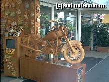 [P10] la acelasi magazin, o sculptura din lemn extraordinara » foto by Valentina69
 - 
<span class="allrVoted glyphicon glyphicon-heart hidden" id="av58772"></span>
<a class="m-l-10 hidden" id="sv58772" onclick="voting_Foto_DelVot(,58772,5235)" role="button">șterge vot <span class="glyphicon glyphicon-remove"></span></a>
<a id="v958772" class=" c-red"  onclick="voting_Foto_SetVot(58772)" role="button"><span class="glyphicon glyphicon-heart-empty"></span> <b>LIKE</b> = Votează poza</a> <img class="hidden"  id="f58772W9" src="/imagini/loader.gif" border="0" /><span class="AjErrMes hidden" id="e58772ErM"></span>
