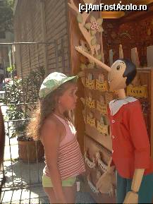 [P08] dialog cu Pinochio la un magazin cu sclupturi in lemn » foto by Valentina69
 - 
<span class="allrVoted glyphicon glyphicon-heart hidden" id="av58770"></span>
<a class="m-l-10 hidden" id="sv58770" onclick="voting_Foto_DelVot(,58770,5235)" role="button">șterge vot <span class="glyphicon glyphicon-remove"></span></a>
<a id="v958770" class=" c-red"  onclick="voting_Foto_SetVot(58770)" role="button"><span class="glyphicon glyphicon-heart-empty"></span> <b>LIKE</b> = Votează poza</a> <img class="hidden"  id="f58770W9" src="/imagini/loader.gif" border="0" /><span class="AjErrMes hidden" id="e58770ErM"></span>