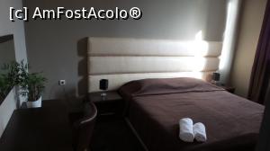 [P24] camera 101 - et 1, Hotel Petrus » foto by silvia tudoran
 - 
<span class="allrVoted glyphicon glyphicon-heart hidden" id="av767798"></span>
<a class="m-l-10 hidden" id="sv767798" onclick="voting_Foto_DelVot(,767798,5237)" role="button">șterge vot <span class="glyphicon glyphicon-remove"></span></a>
<a id="v9767798" class=" c-red"  onclick="voting_Foto_SetVot(767798)" role="button"><span class="glyphicon glyphicon-heart-empty"></span> <b>LIKE</b> = Votează poza</a> <img class="hidden"  id="f767798W9" src="/imagini/loader.gif" border="0" /><span class="AjErrMes hidden" id="e767798ErM"></span>