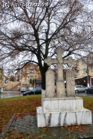 [P26] Monumentul d e lângă biserica ortodoxă Aiud » foto by AZE
 - 
<span class="allrVoted glyphicon glyphicon-heart hidden" id="av930774"></span>
<a class="m-l-10 hidden" id="sv930774" onclick="voting_Foto_DelVot(,930774,5247)" role="button">șterge vot <span class="glyphicon glyphicon-remove"></span></a>
<a id="v9930774" class=" c-red"  onclick="voting_Foto_SetVot(930774)" role="button"><span class="glyphicon glyphicon-heart-empty"></span> <b>LIKE</b> = Votează poza</a> <img class="hidden"  id="f930774W9" src="/imagini/loader.gif" border="0" /><span class="AjErrMes hidden" id="e930774ErM"></span>