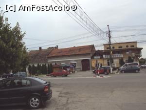 [P18] Scuarul dintre strada Decebal și strada Vilelor, locul cel mai animat din Teiuș.  » foto by Carmen Ion
 - 
<span class="allrVoted glyphicon glyphicon-heart hidden" id="av874521"></span>
<a class="m-l-10 hidden" id="sv874521" onclick="voting_Foto_DelVot(,874521,5247)" role="button">șterge vot <span class="glyphicon glyphicon-remove"></span></a>
<a id="v9874521" class=" c-red"  onclick="voting_Foto_SetVot(874521)" role="button"><span class="glyphicon glyphicon-heart-empty"></span> <b>LIKE</b> = Votează poza</a> <img class="hidden"  id="f874521W9" src="/imagini/loader.gif" border="0" /><span class="AjErrMes hidden" id="e874521ErM"></span>