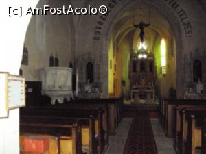 [P33] Biserica romano-catolică - interiorul » foto by Carmen Ion
 - 
<span class="allrVoted glyphicon glyphicon-heart hidden" id="av874538"></span>
<a class="m-l-10 hidden" id="sv874538" onclick="voting_Foto_DelVot(,874538,5247)" role="button">șterge vot <span class="glyphicon glyphicon-remove"></span></a>
<a id="v9874538" class=" c-red"  onclick="voting_Foto_SetVot(874538)" role="button"><span class="glyphicon glyphicon-heart-empty"></span> <b>LIKE</b> = Votează poza</a> <img class="hidden"  id="f874538W9" src="/imagini/loader.gif" border="0" /><span class="AjErrMes hidden" id="e874538ErM"></span>