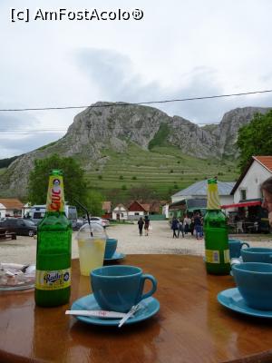 [P18] Popas în Piața de Sus - Rimetea, Alba.  » foto by tata123 🔱
 - 
<span class="allrVoted glyphicon glyphicon-heart hidden" id="av1068937"></span>
<a class="m-l-10 hidden" id="sv1068937" onclick="voting_Foto_DelVot(,1068937,5247)" role="button">șterge vot <span class="glyphicon glyphicon-remove"></span></a>
<a id="v91068937" class=" c-red"  onclick="voting_Foto_SetVot(1068937)" role="button"><span class="glyphicon glyphicon-heart-empty"></span> <b>LIKE</b> = Votează poza</a> <img class="hidden"  id="f1068937W9" src="/imagini/loader.gif" border="0" /><span class="AjErrMes hidden" id="e1068937ErM"></span>