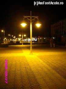 [P13] Strada dintre cele 2 Steigenberger, seara pe la 21.00. Remarcati ca nici nu-i vorba despre aglomeratia si nebunia din alte zone ale statiunii. » foto by Mihaela Dinu
 - 
<span class="allrVoted glyphicon glyphicon-heart hidden" id="av59159"></span>
<a class="m-l-10 hidden" id="sv59159" onclick="voting_Foto_DelVot(,59159,5248)" role="button">șterge vot <span class="glyphicon glyphicon-remove"></span></a>
<a id="v959159" class=" c-red"  onclick="voting_Foto_SetVot(59159)" role="button"><span class="glyphicon glyphicon-heart-empty"></span> <b>LIKE</b> = Votează poza</a> <img class="hidden"  id="f59159W9" src="/imagini/loader.gif" border="0" /><span class="AjErrMes hidden" id="e59159ErM"></span>